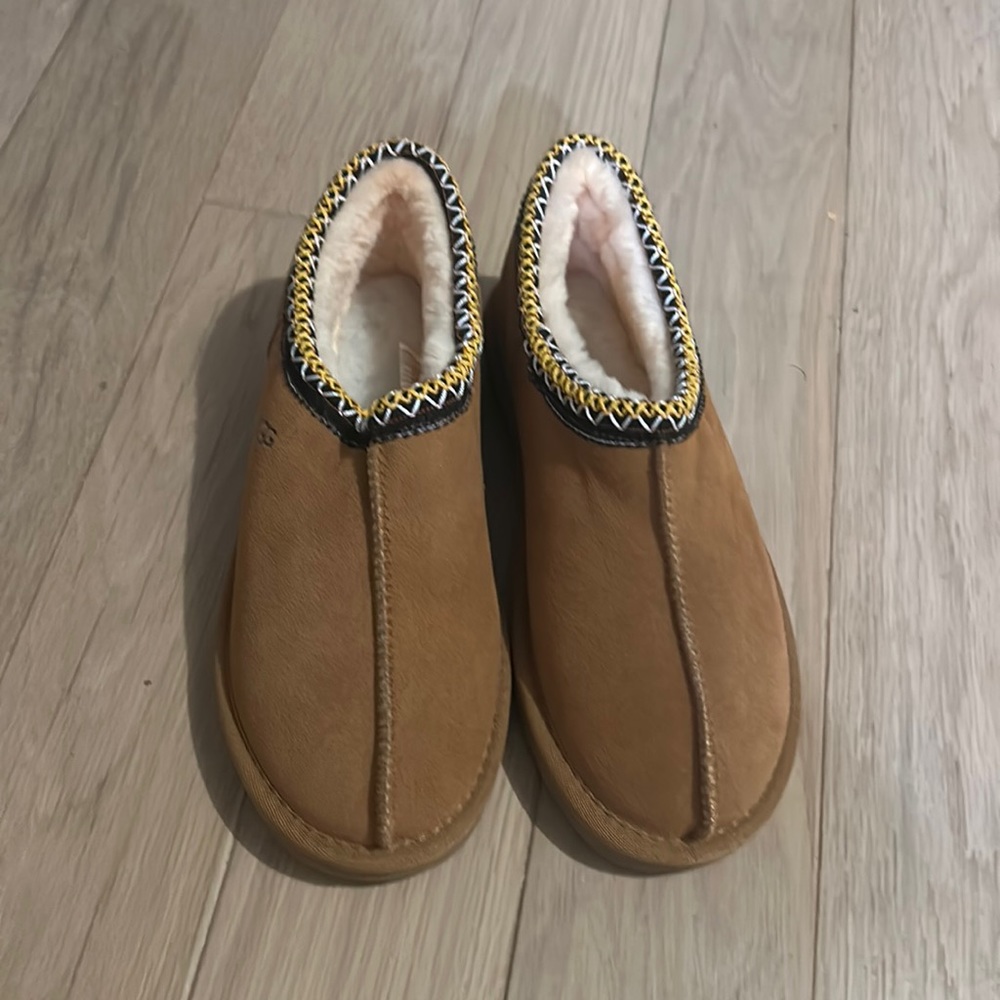 ugg slippers brown